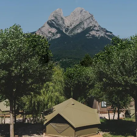Wecamp Pedraforca ホリデーパーク Saldés